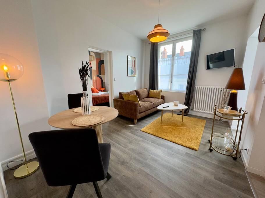 Le Seventies Apartment Saumur Ngoại thất bức ảnh