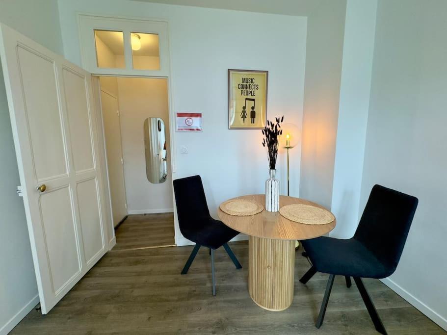 Le Seventies Apartment Saumur Ngoại thất bức ảnh