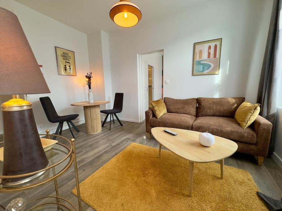 Le Seventies Apartment Saumur Ngoại thất bức ảnh